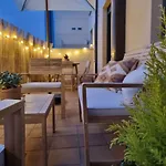 - Con Terraza A 1 Minuto De La Plaza Mayor Daire
